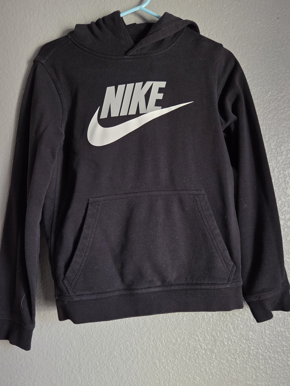 Nike Big Kids Black Hoodie with White Swoosh Size L
